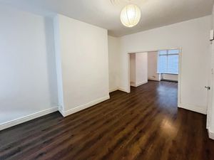Dining room- click for photo gallery